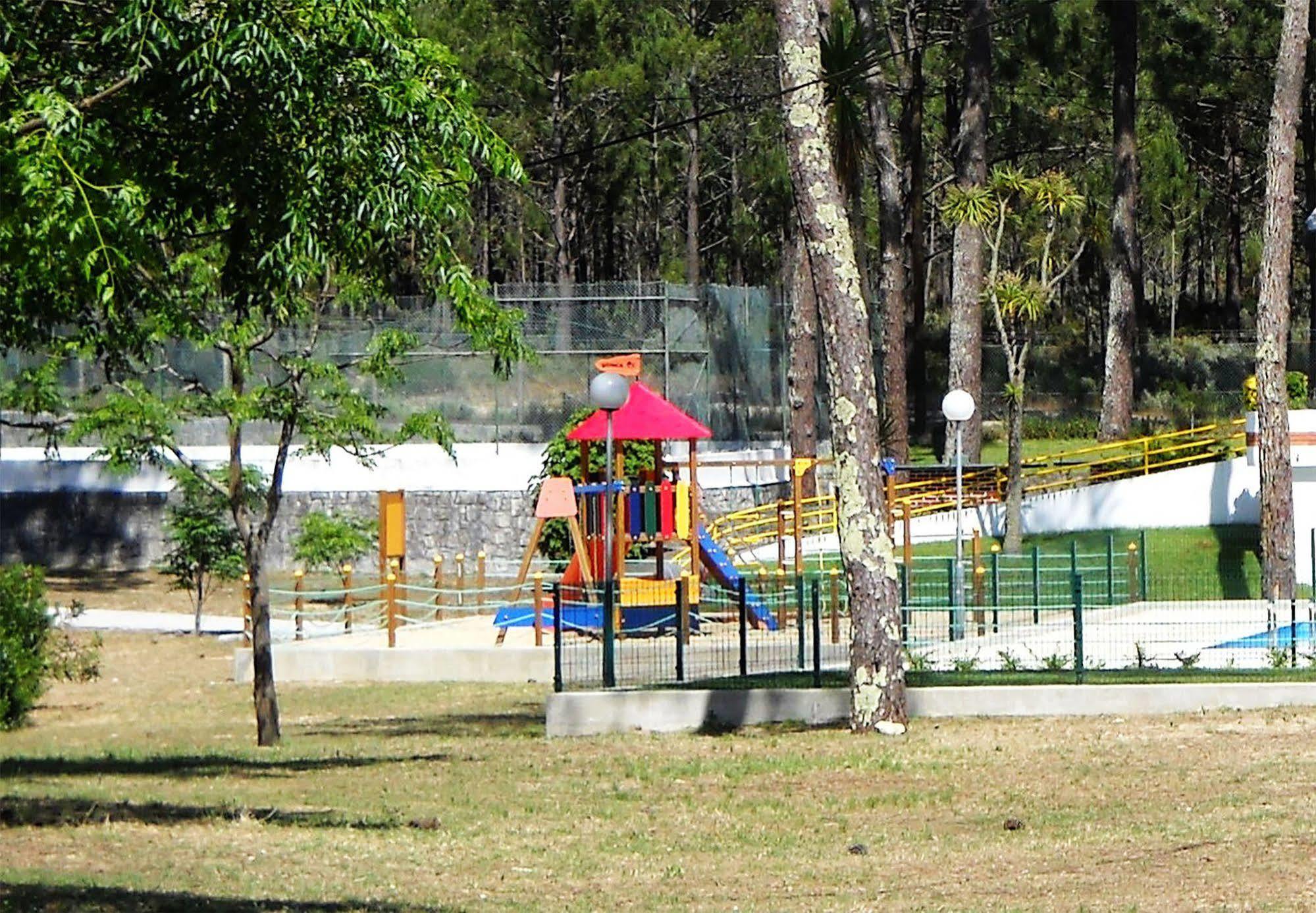 Orbitur Valado Bungalows Caravan Park 호텔 나자레 외부 사진